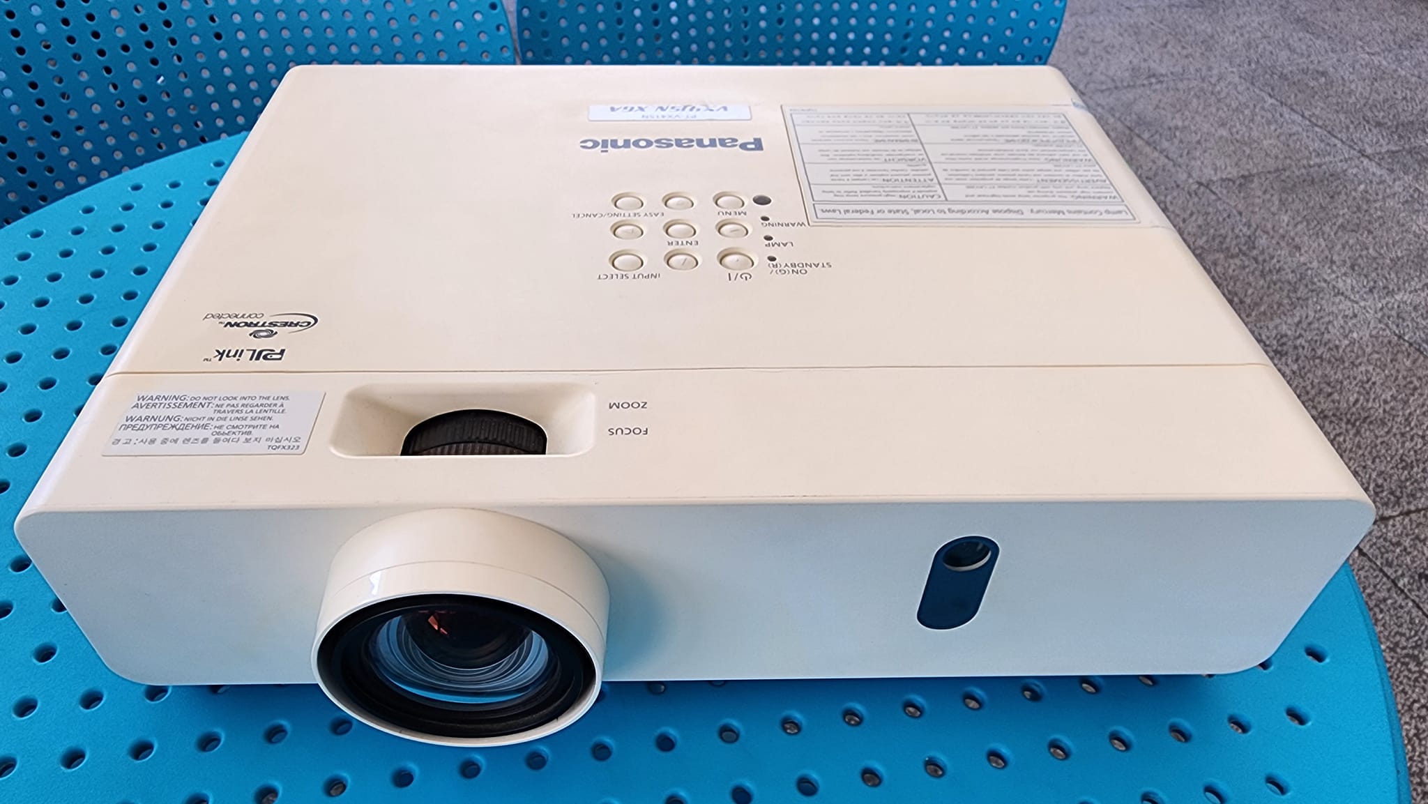 máy chiếu cũ panasonic vx415